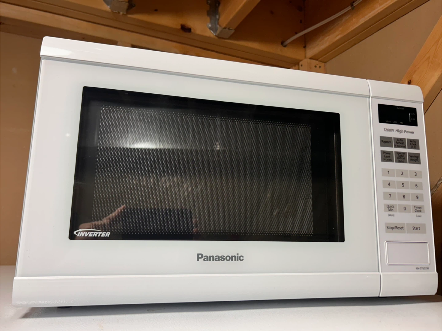 Panasonic Microwave NN-ST632W