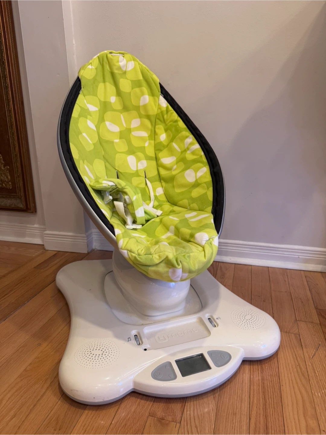 4moms mamaRoo baby bouncer seat