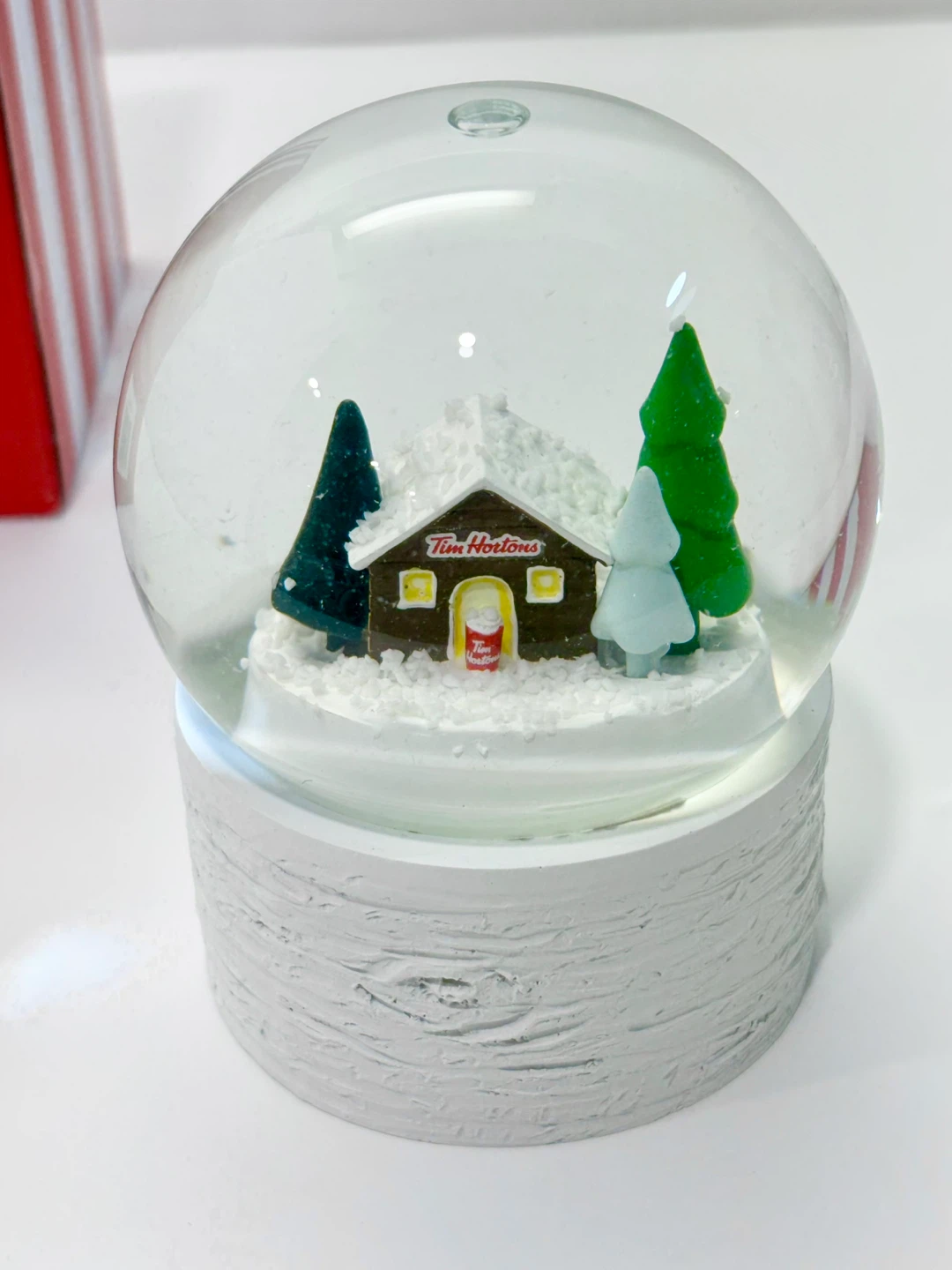 Tim Hortons Snow Globe - photo 2