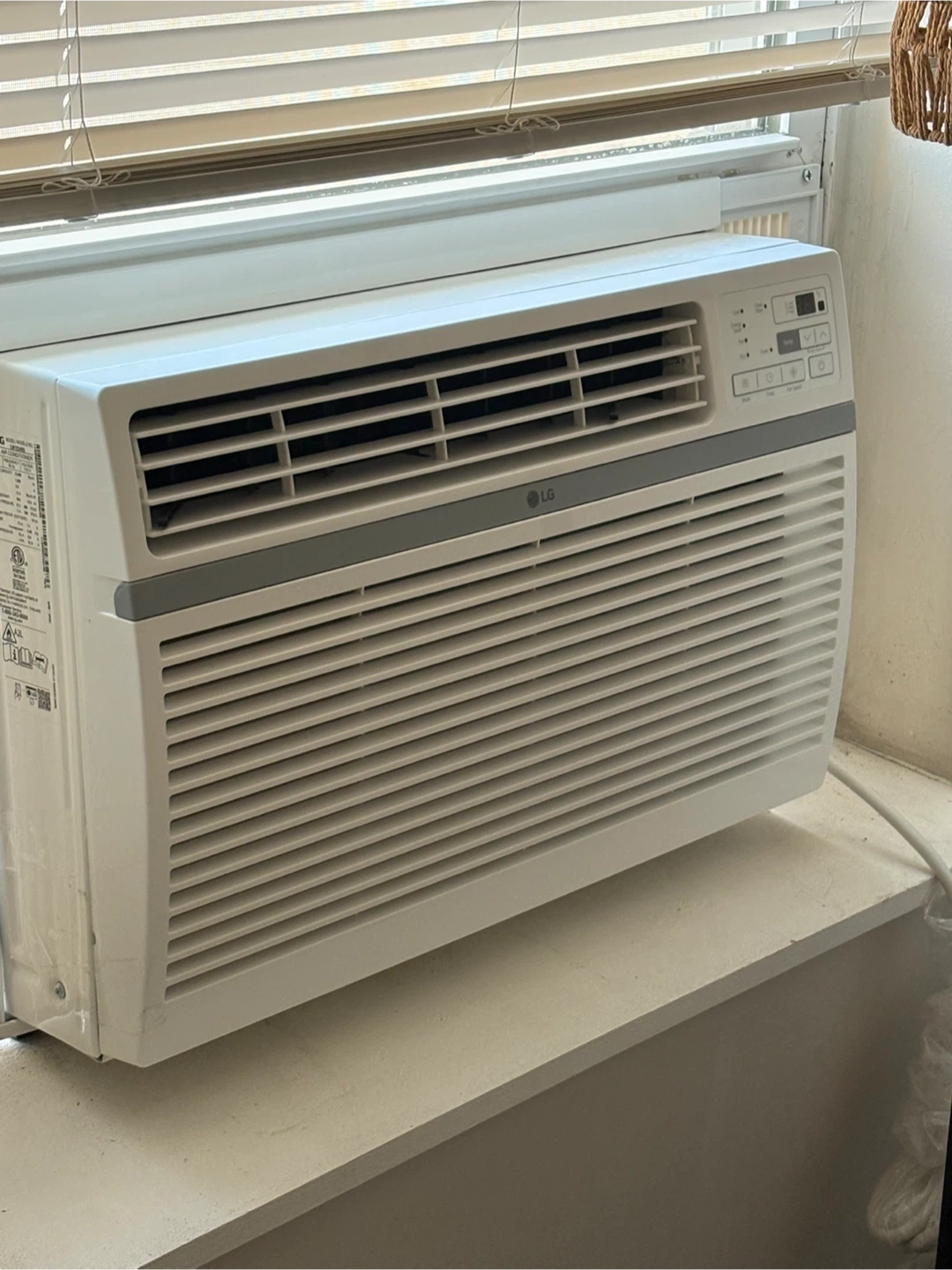 LG 12,000 Window AC
