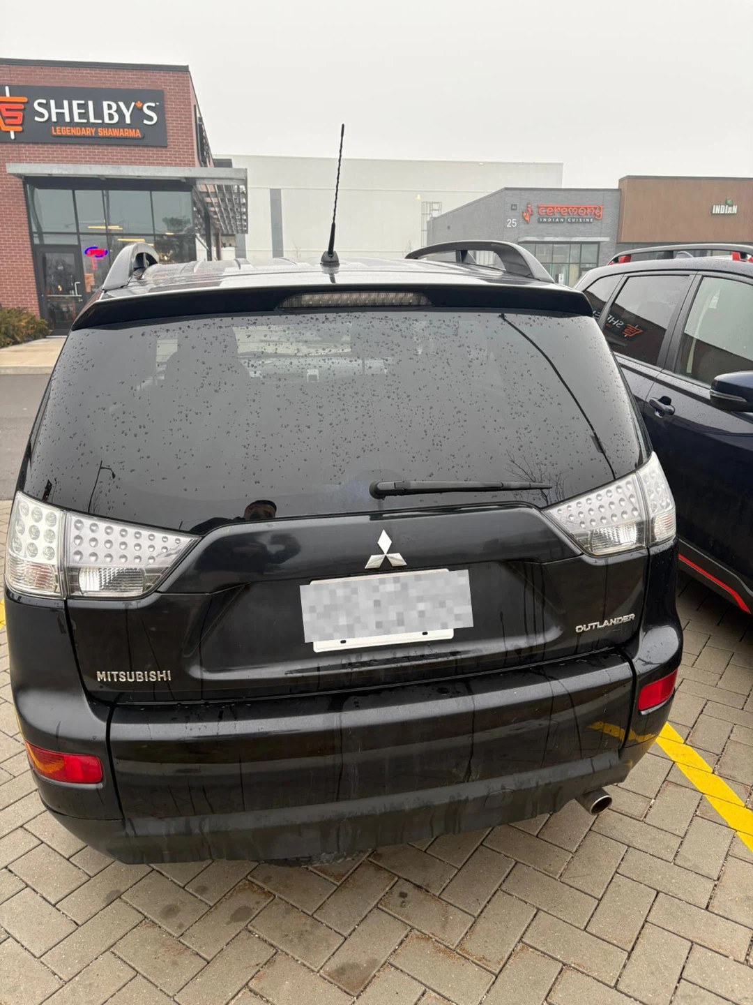 Black Mitsubishi Outlander 2009 - photo 2