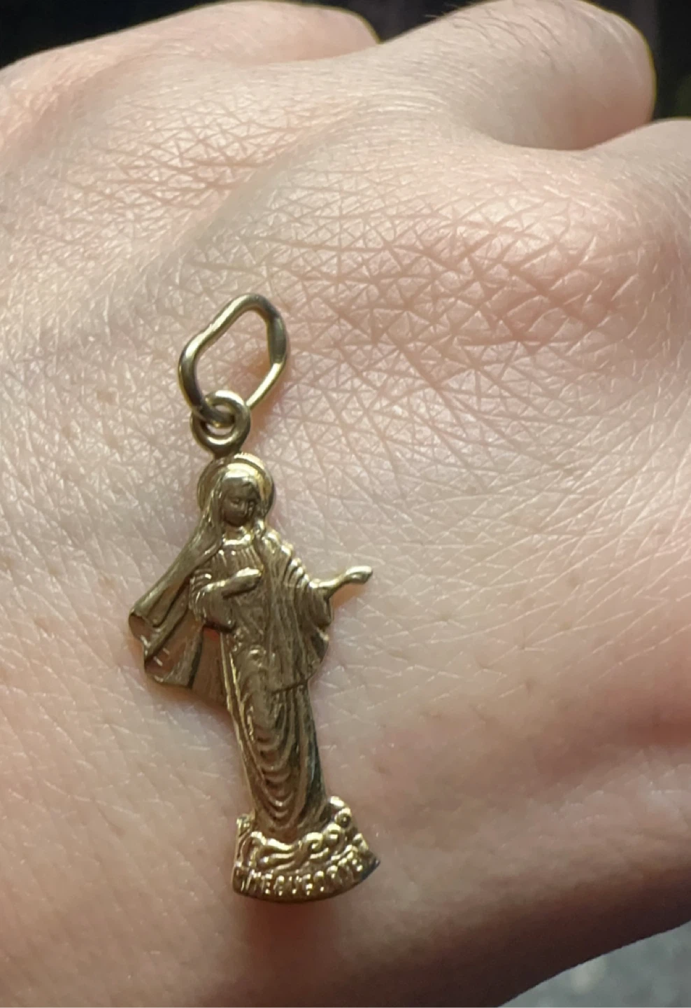 14K Gold Religious Virgin Mary Pendant