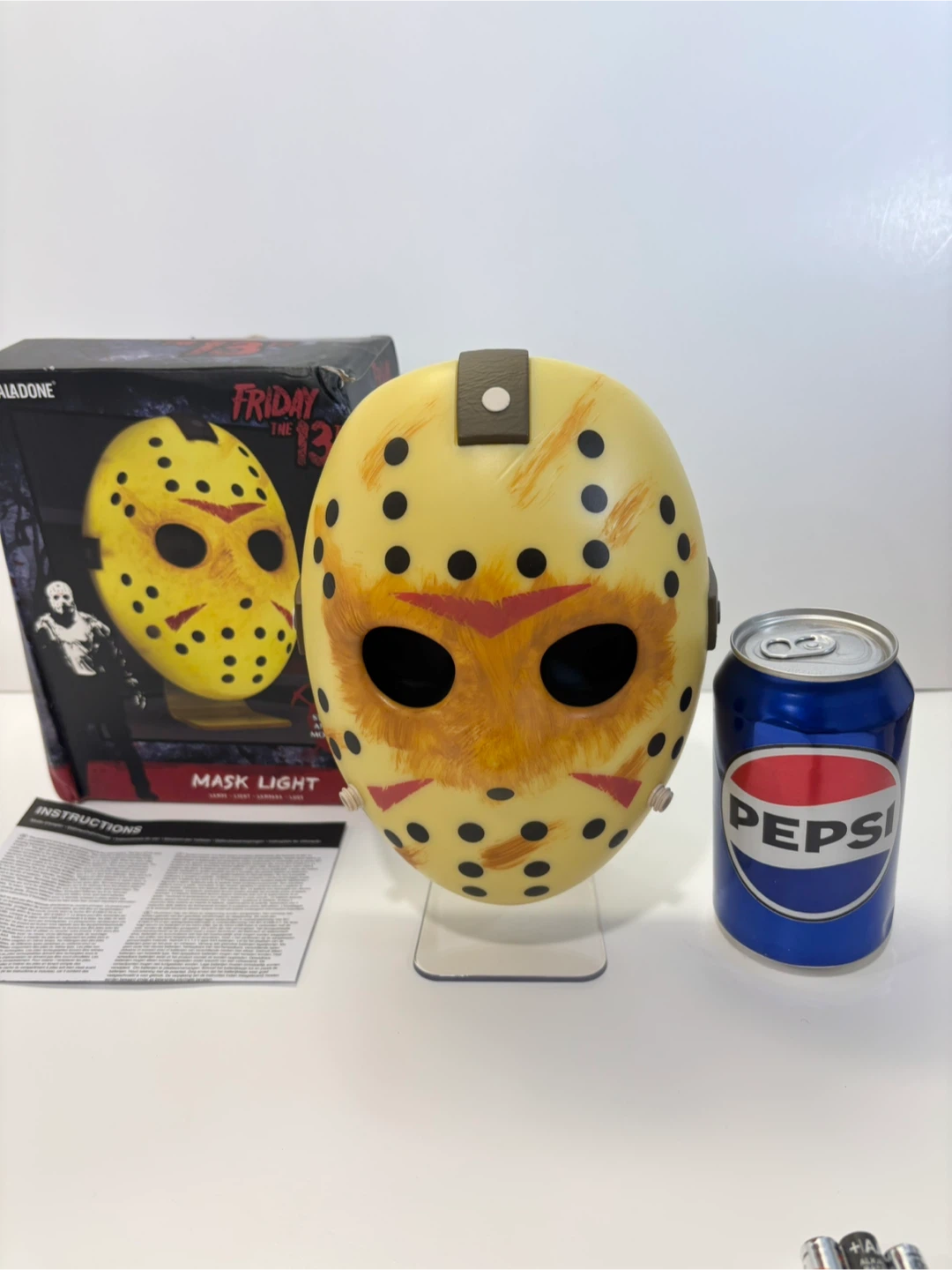 Jason mask from Friday the 13th movie , Lights up - photo 3