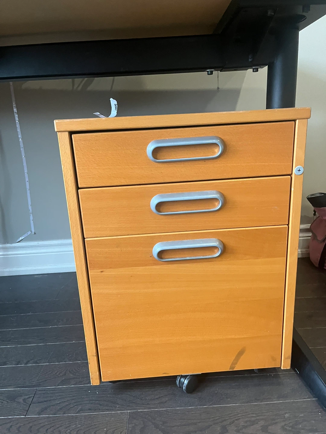 Office desk with three drawer cabinet - photo 3