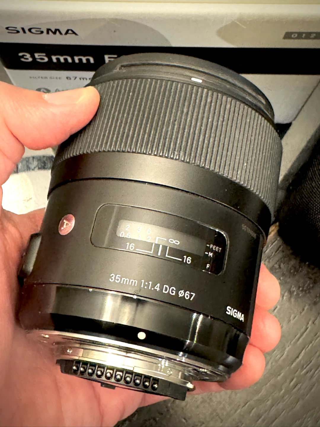 Sigma 35mm 1.4 Art Lens for Nikon F mount with case and box - photo 4