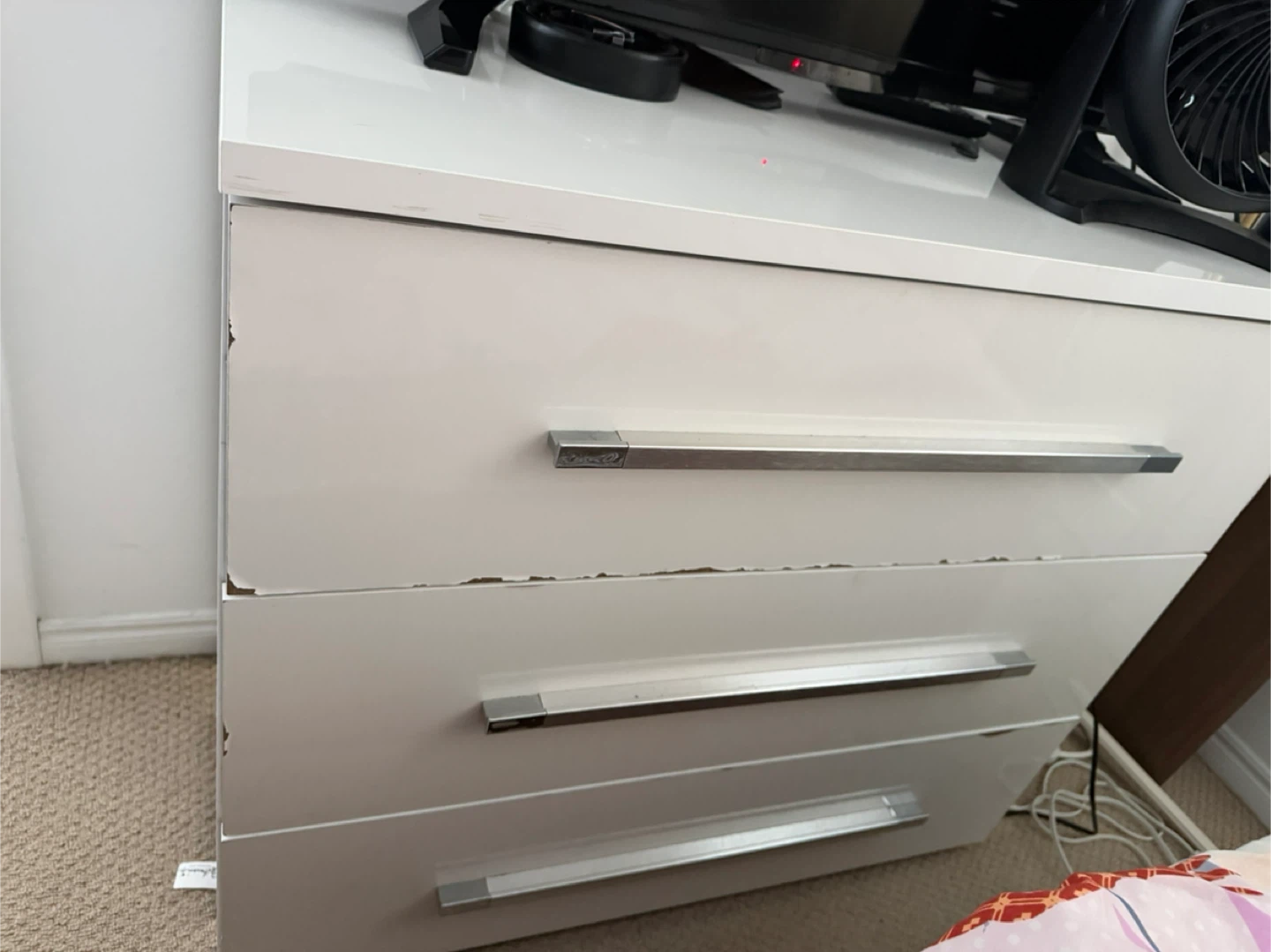 White 3-Drawer Dresser - photo 2