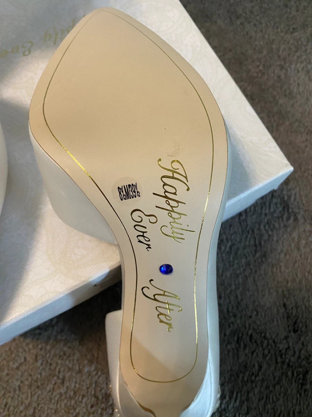 Jessica Simpson White Matte Satin Heels - Size 8.5M - photo 3