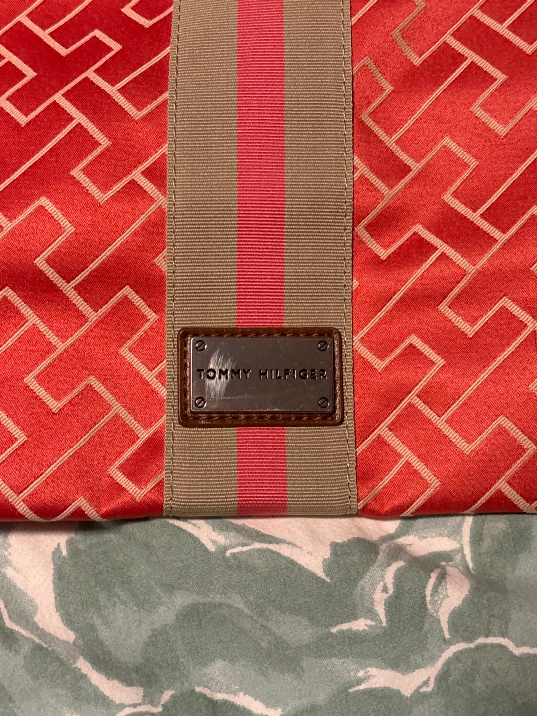 Tommy Hilfiger Hobo Bag - Red Geometric Pattern - photo 2