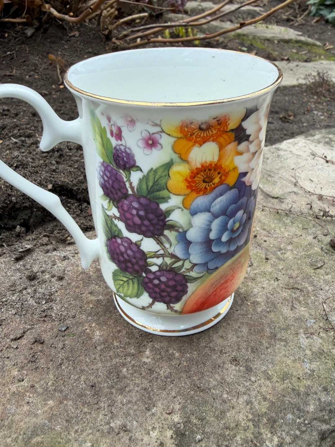 Royale Garden Bone China Mug - photo 3