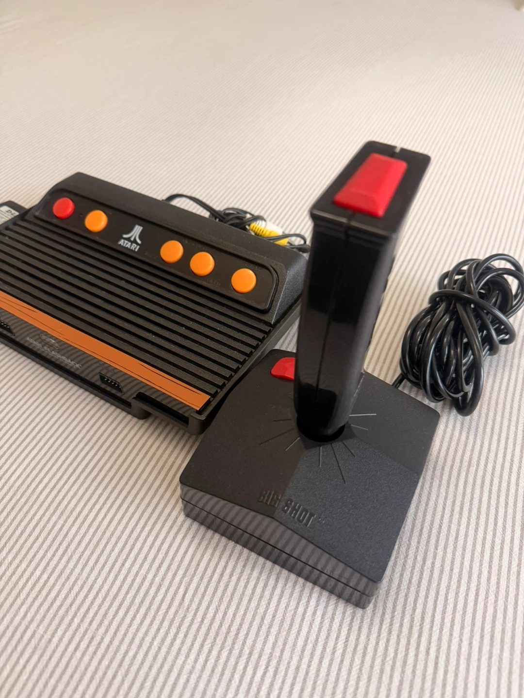 Atari Flashback 7 Classic Game Console