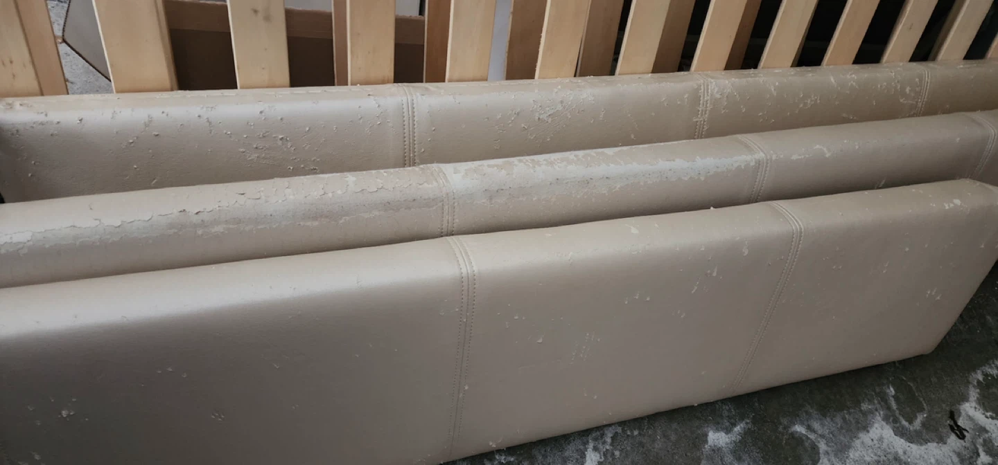 Cream Tufted Faux Leather Queen Bed Frame with Crystal Accents - photo 5