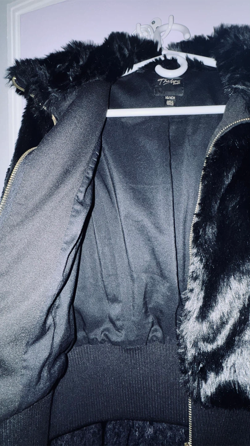 Black Faux Fur Bomber Jacket - photo 5