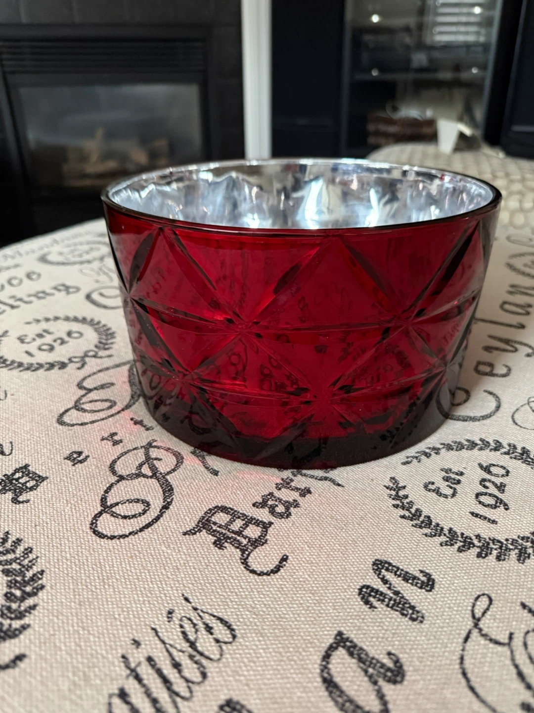 Red decorative bowl