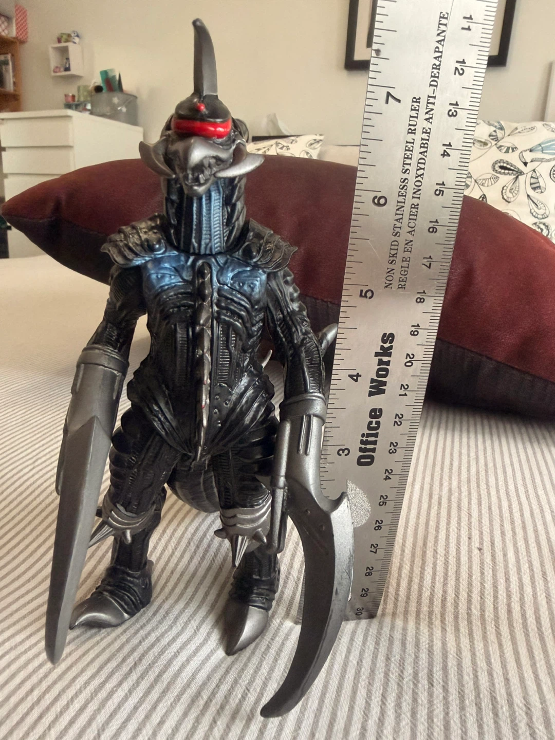 MonsterArts Gigan Figure - photo 4