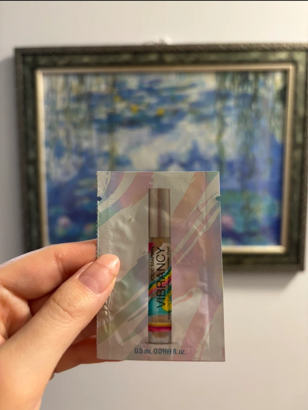 Josie Maran Vibrancy Argan Oil Concealer Fluid Sample