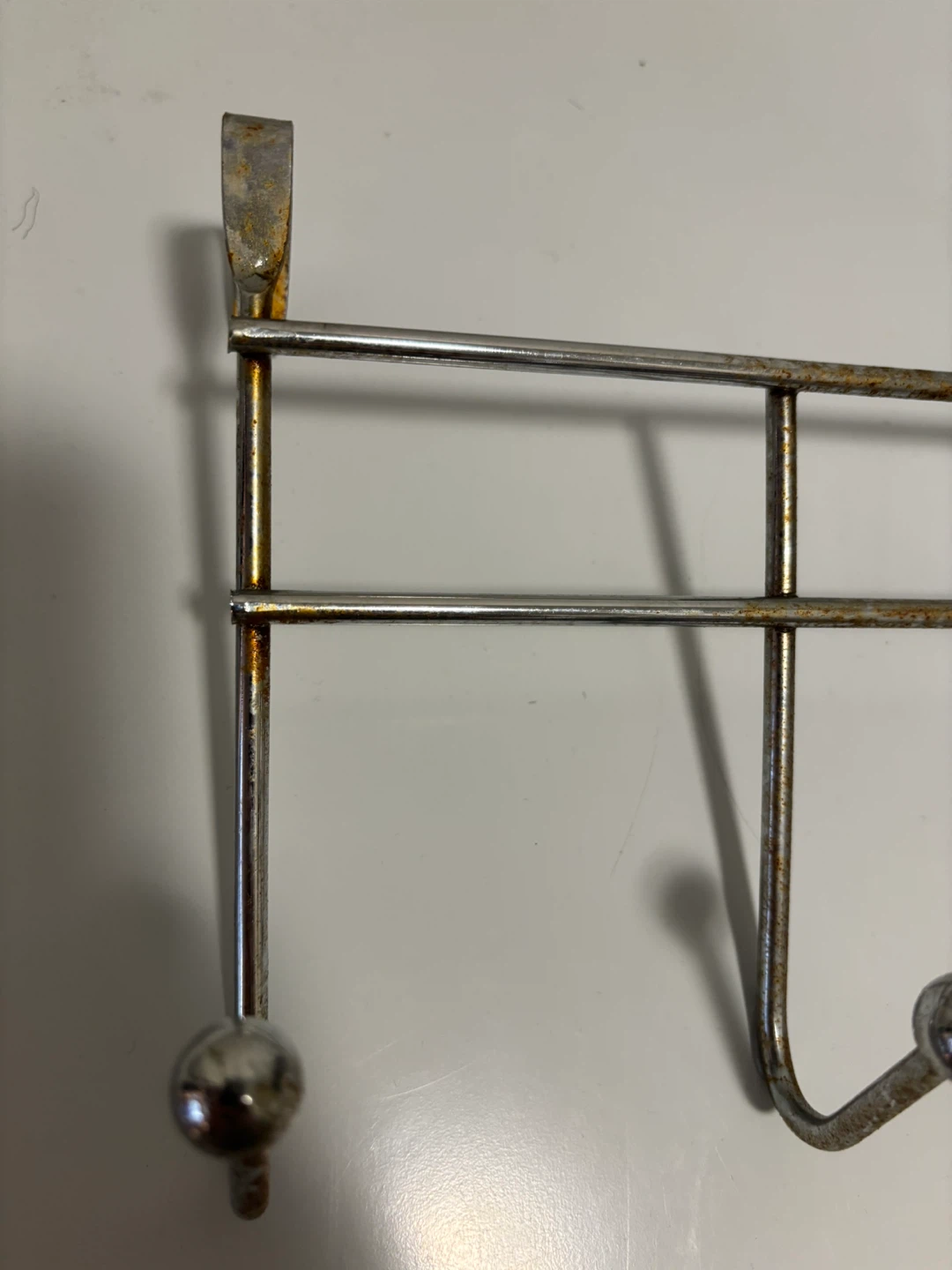 Free Over-the-door 5-hook rack - photo 2