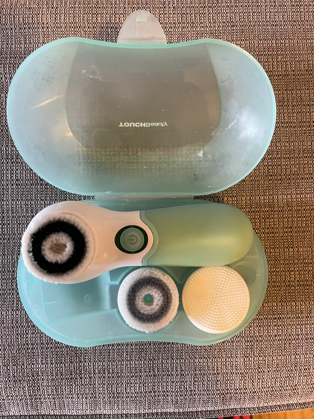 TOUCHBeauty Facial Cleansing Brush Set with Case - photo 3