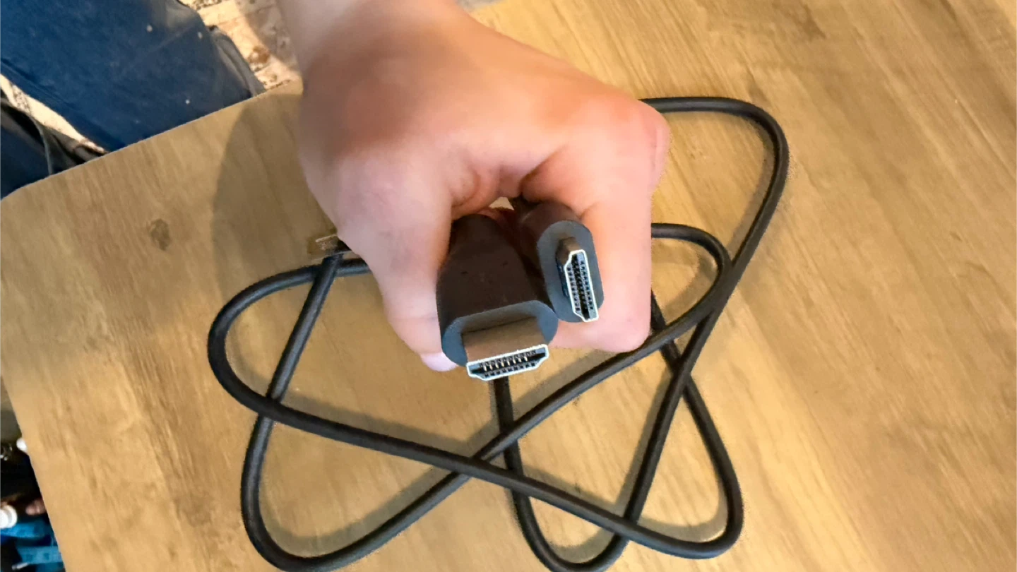 2 Black DisplayPort to HDMI Cables - photo 4