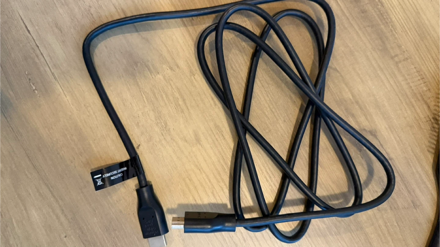 2 Black DisplayPort to HDMI Cables - photo 3