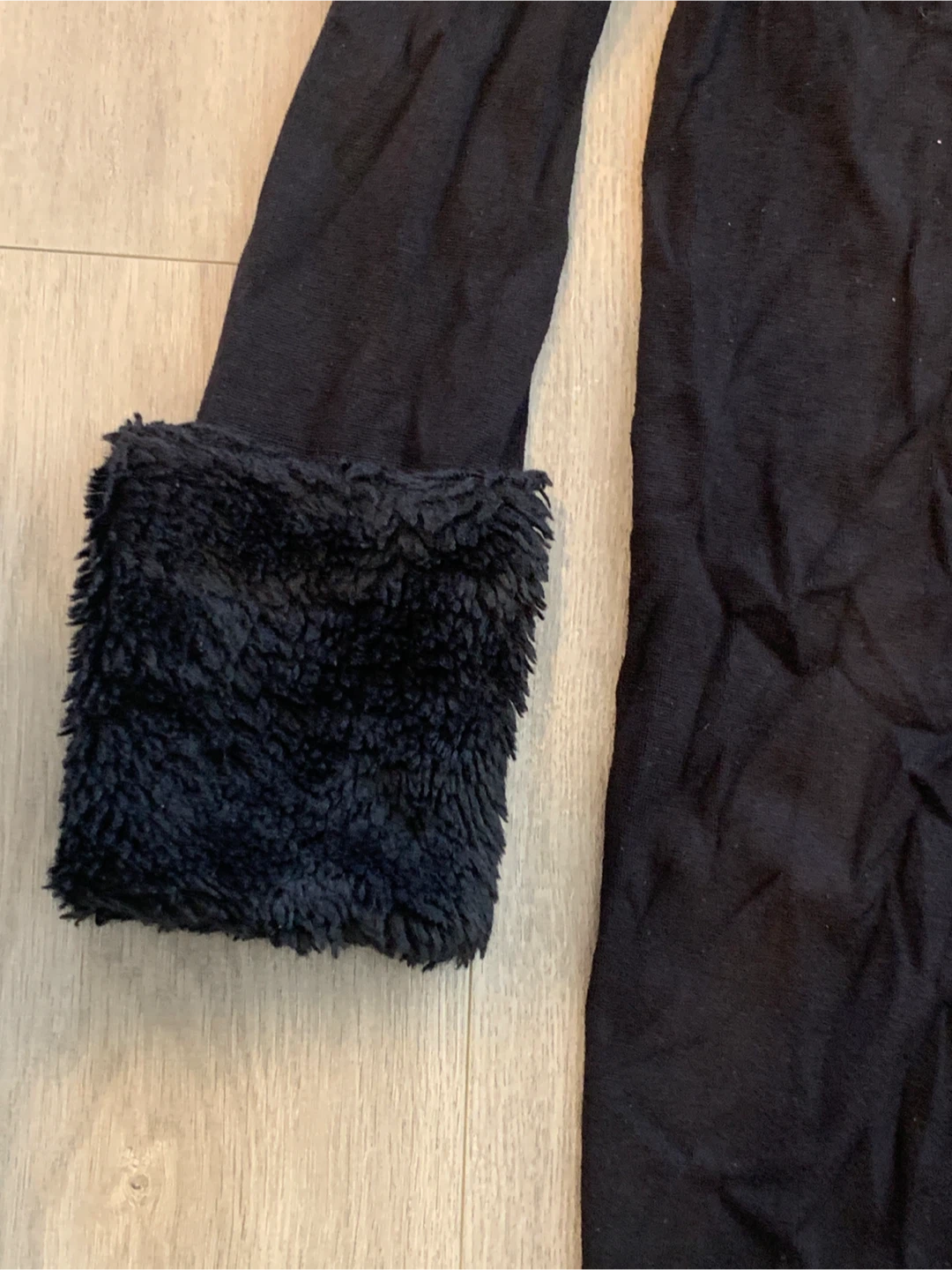 STUDIO F Black Cardigan with Fur Cuffs - photo 5