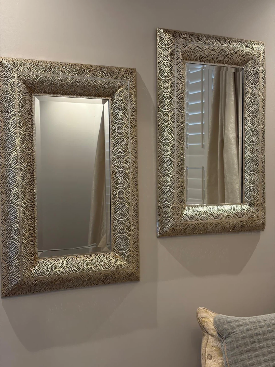 Decorative Wall Mirror with Intricate Frame