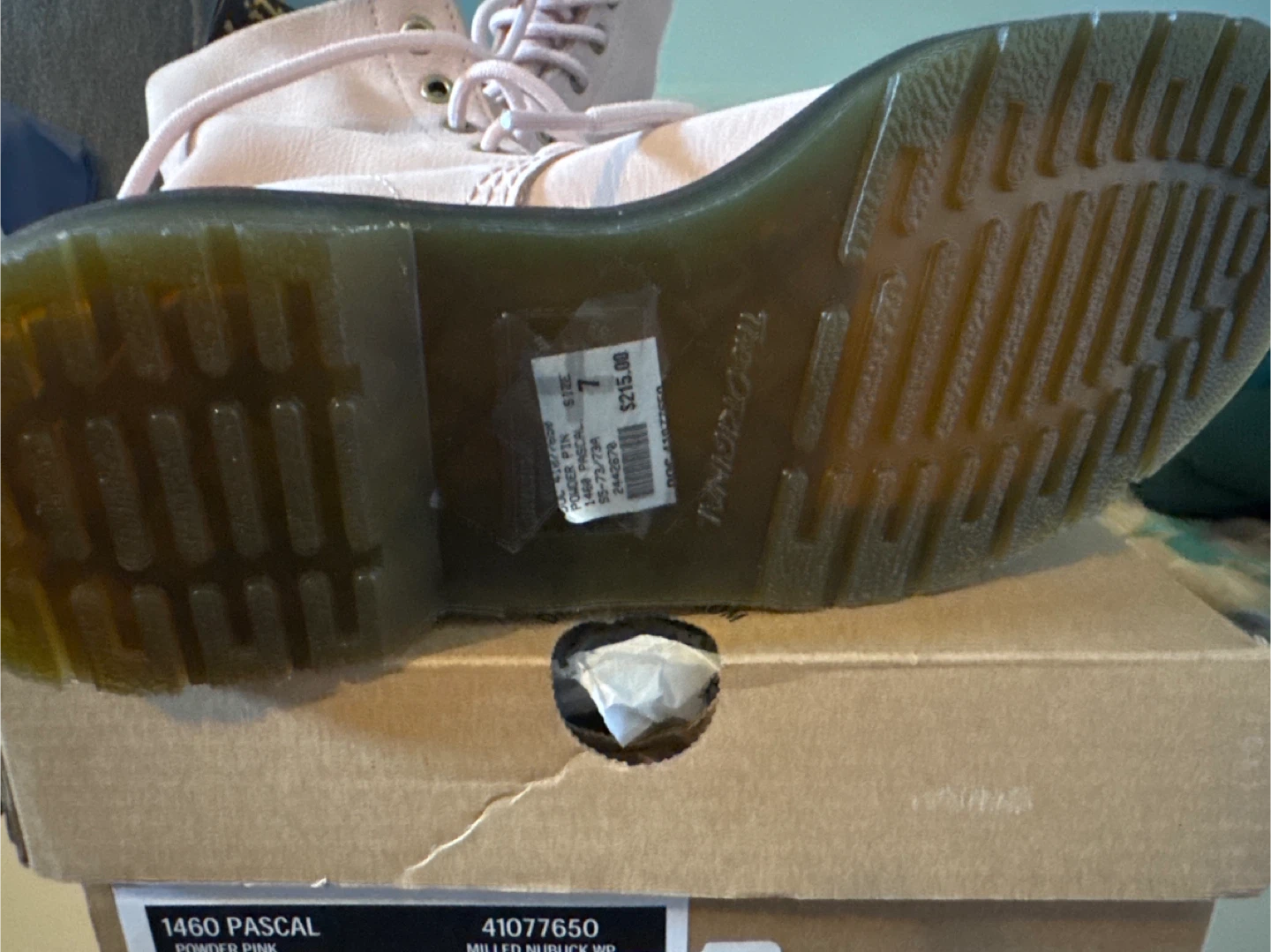 (Brand New) Dr. Martens 1460 Pascal - Powder Pink - photo 2