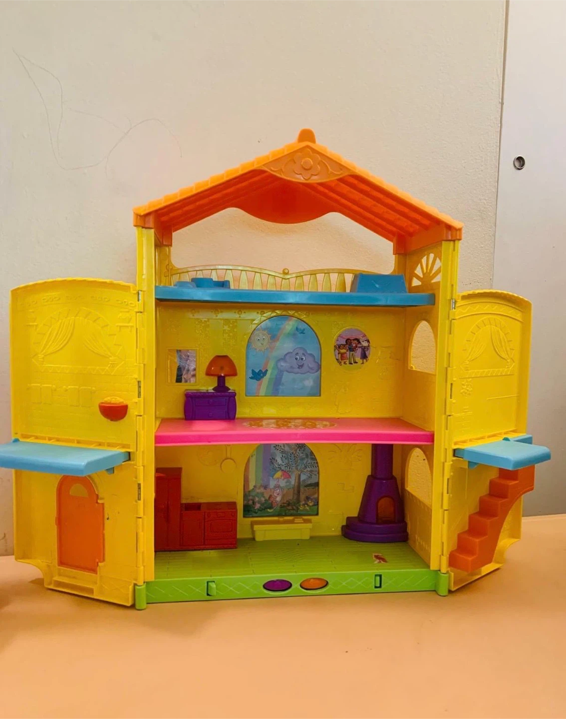 Fisher-Price Dora the Explorer Talking House