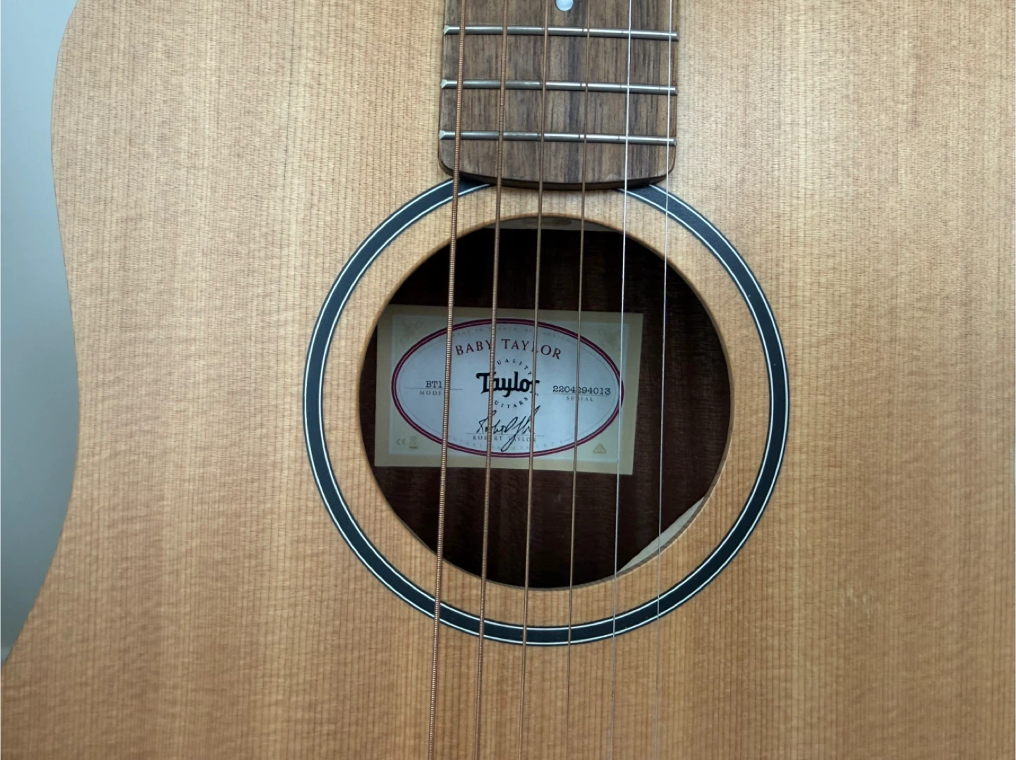 Taylor Baby Taylor BT1 Acoustic Guitar with Gig Bag - photo 3