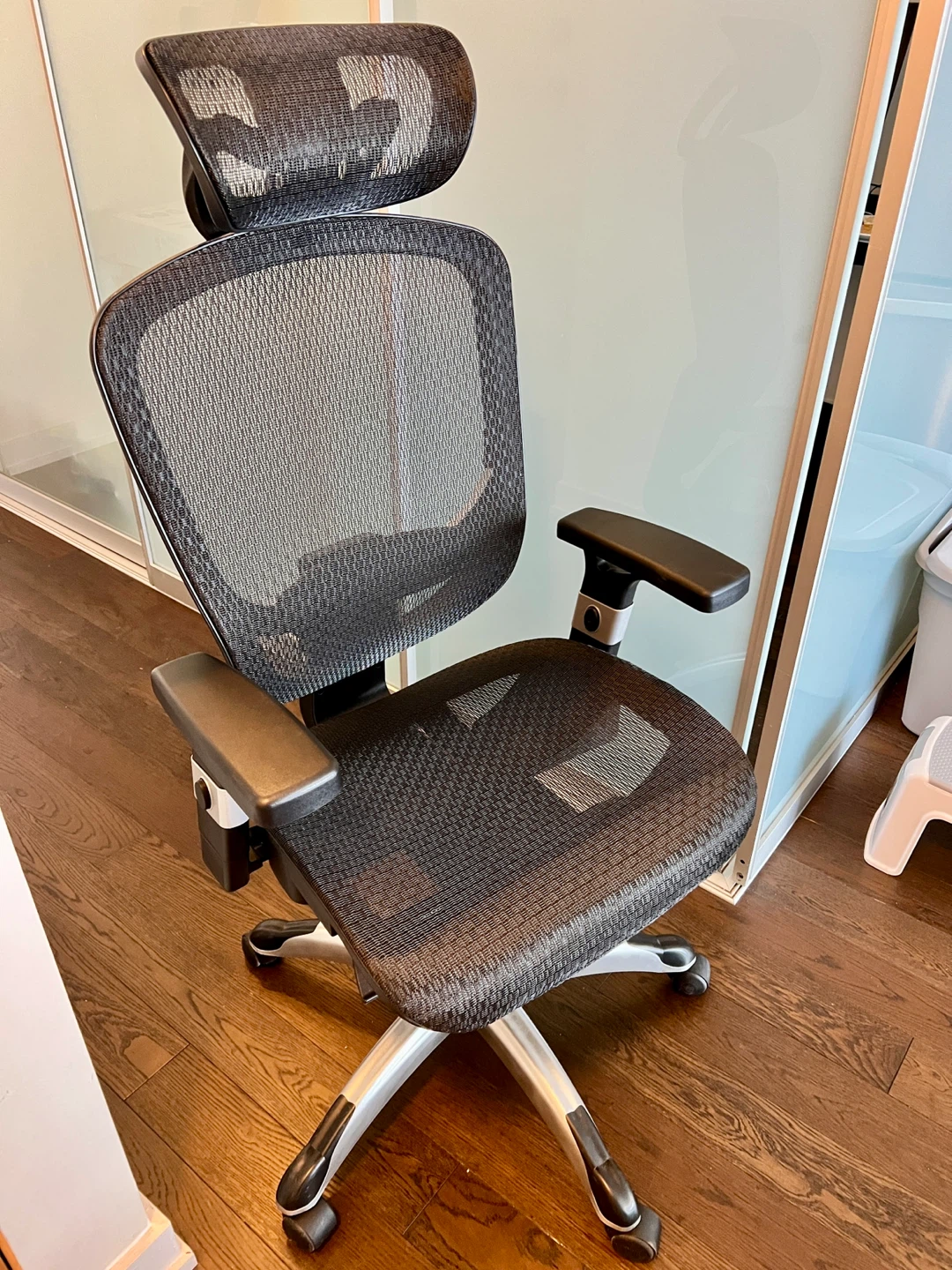 Office chair - Ergonomic
