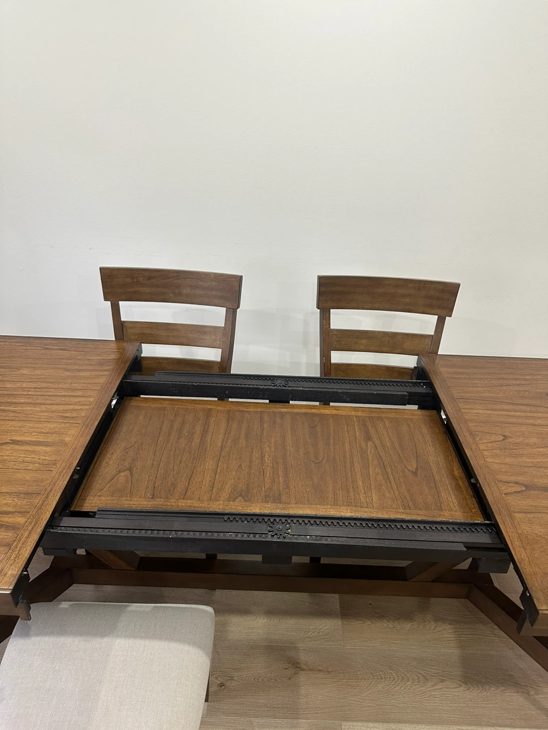 9-piece Extendable Dining Table set brookwood - photo 4