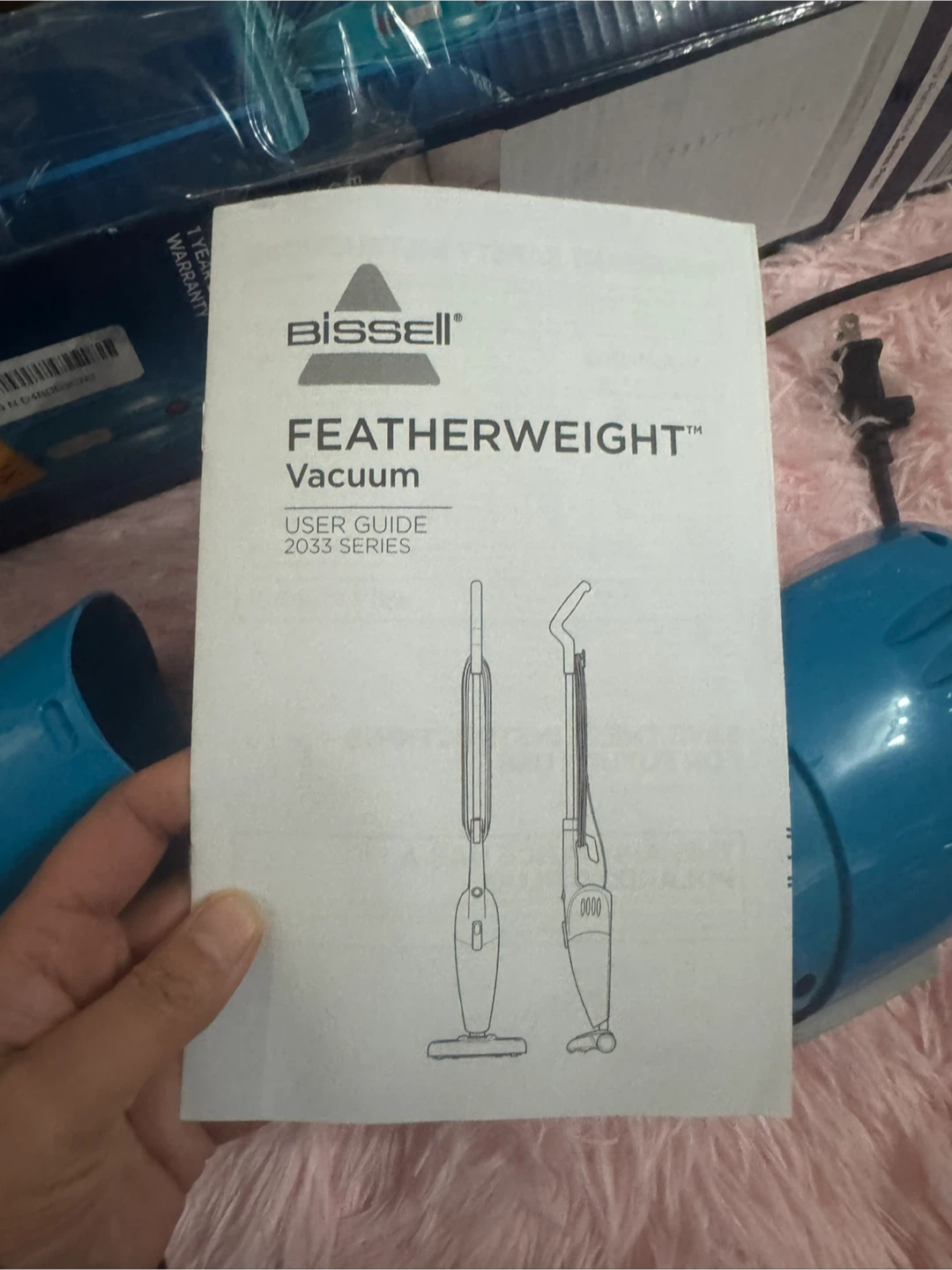 Bissell Featherweight Vacuum 2033 Series - photo 4
