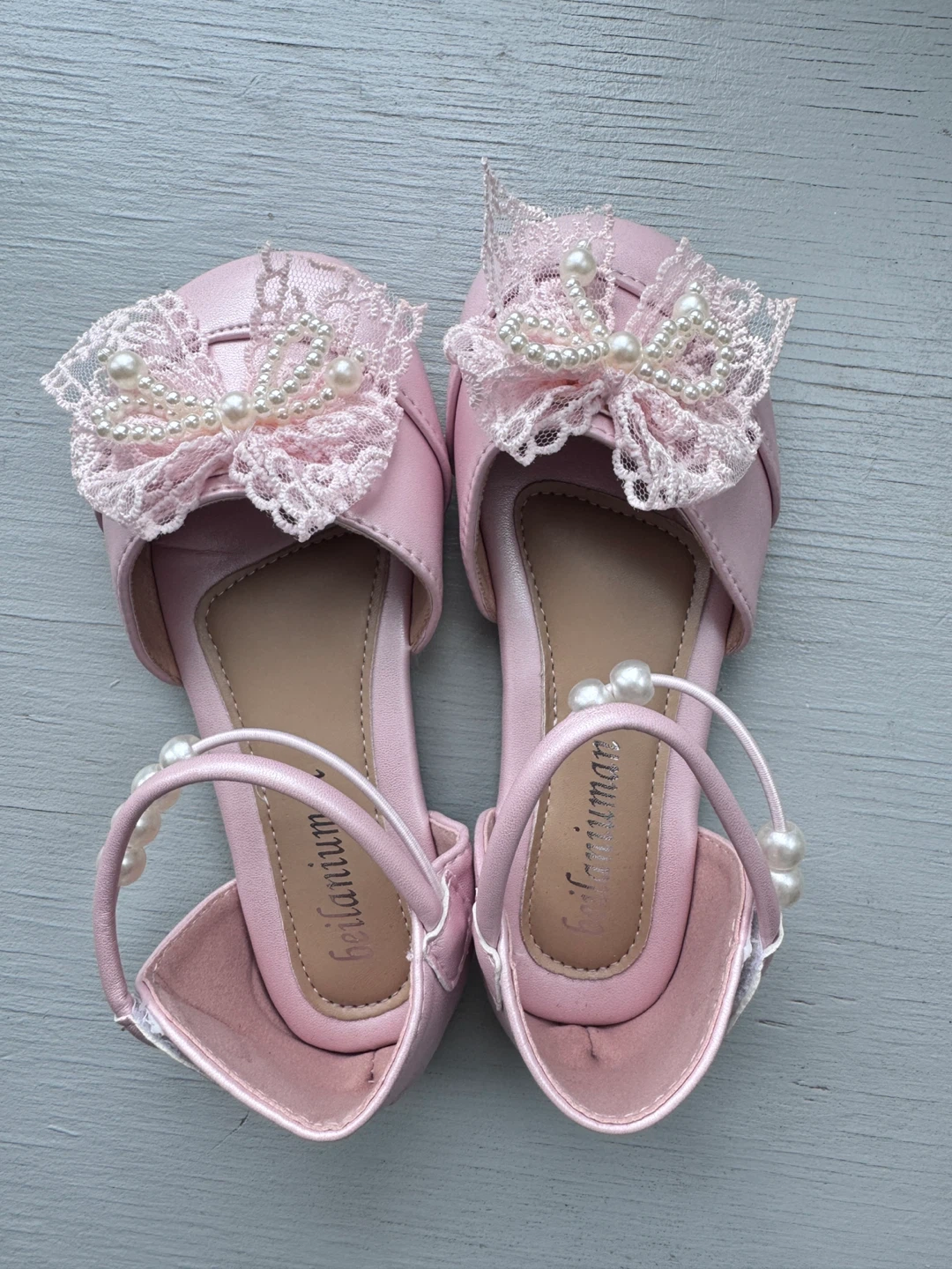 Kids Pink Sandals Size 29 （kids size 11.5)