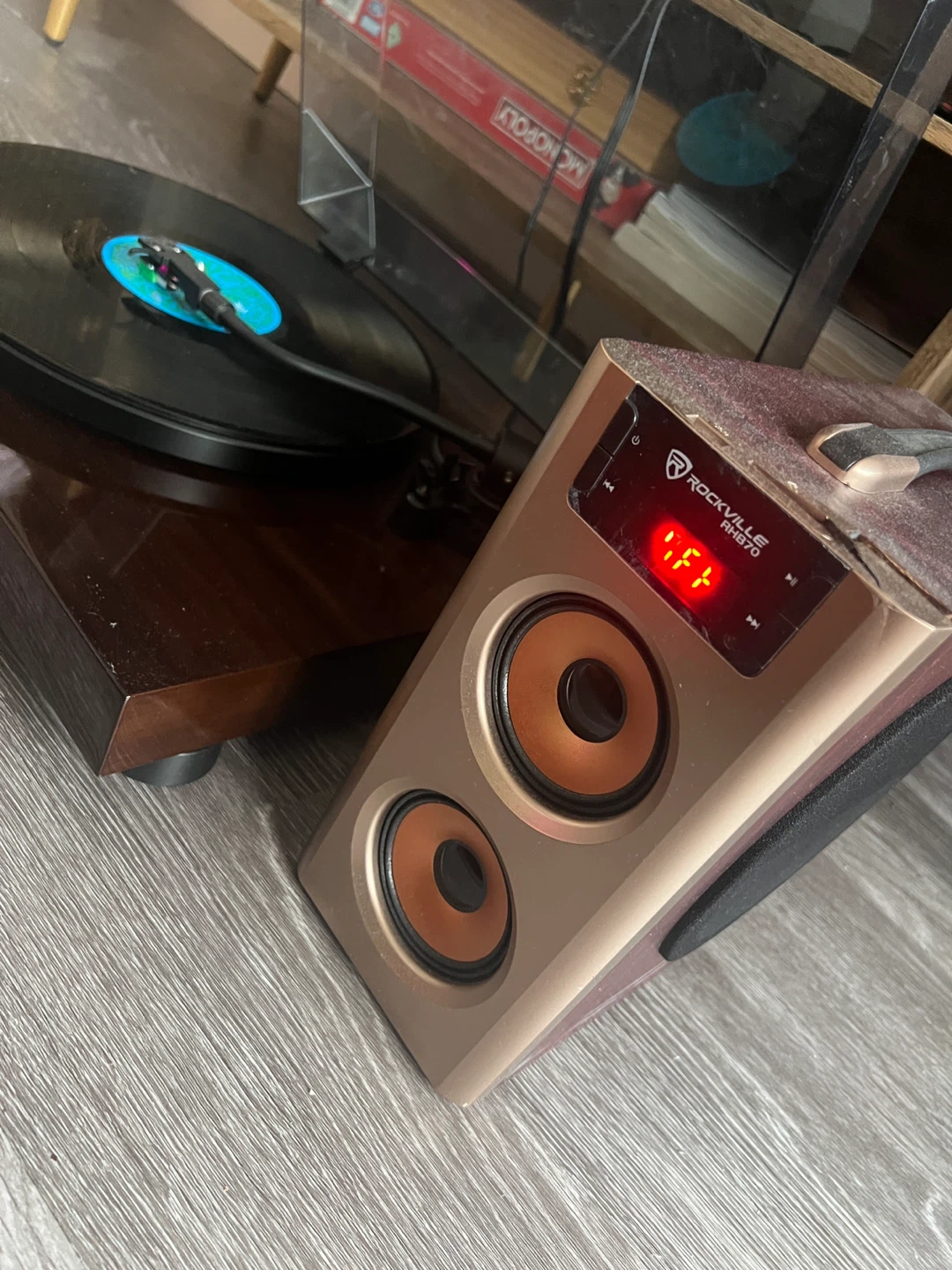 Fluance Turntable with Rockville Speaker - photo 2