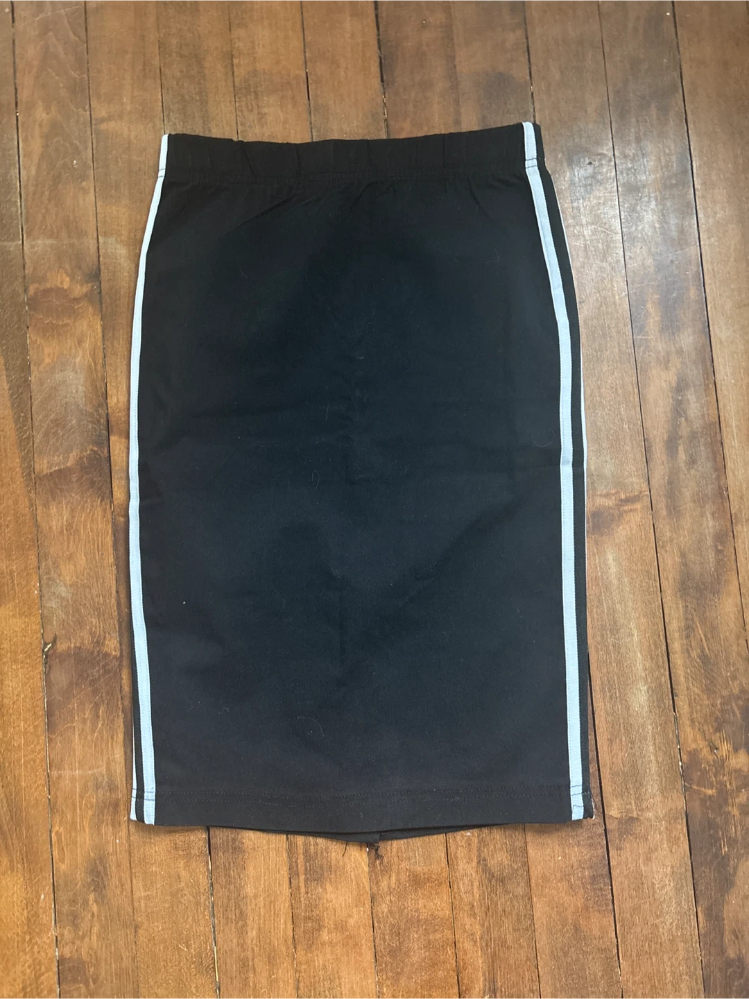 KALA Ladieswear Black Skirt with Stripes Size 7/8 - photo 2