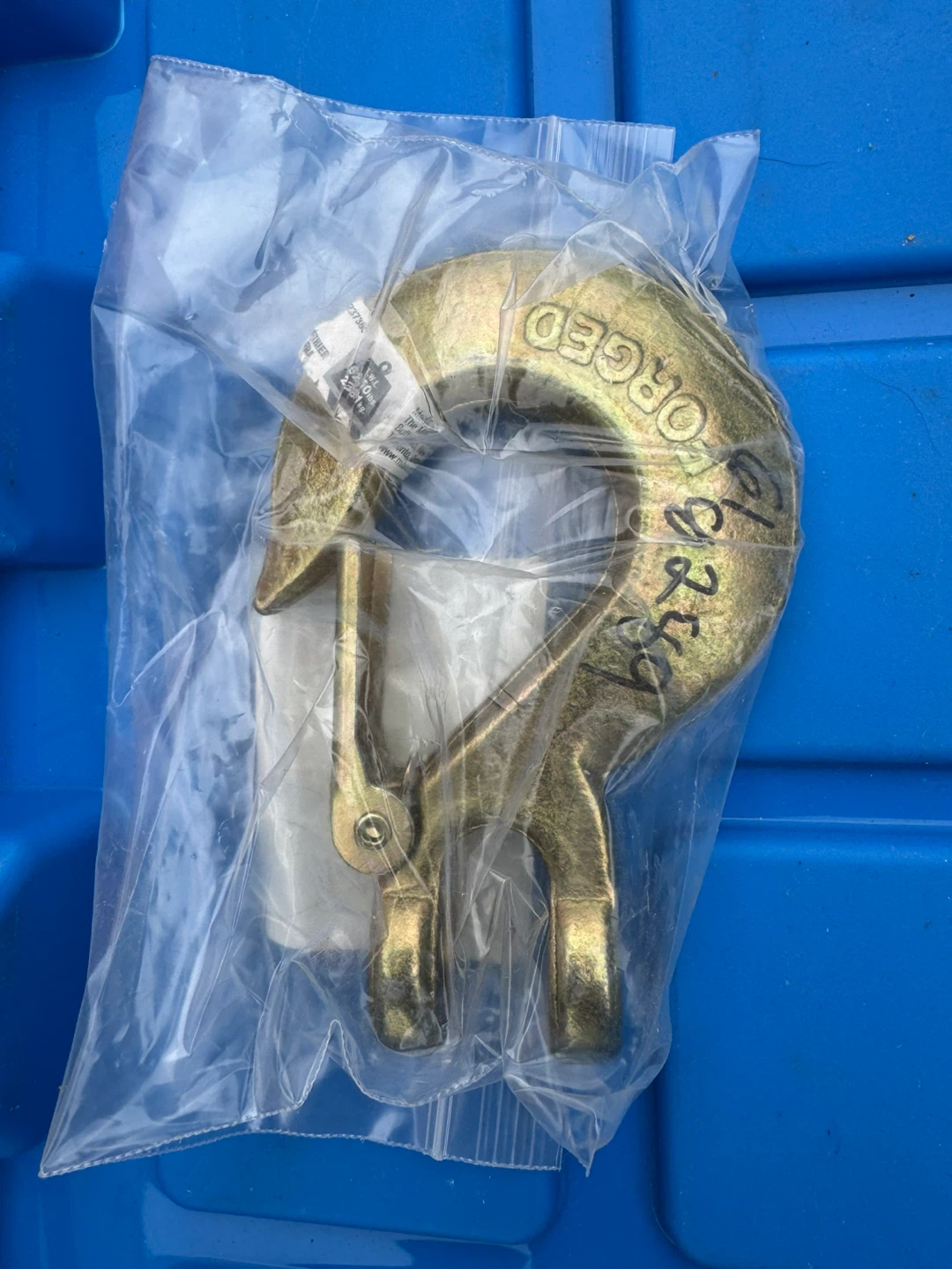 Heavy Duty Hook with Latch and Rope