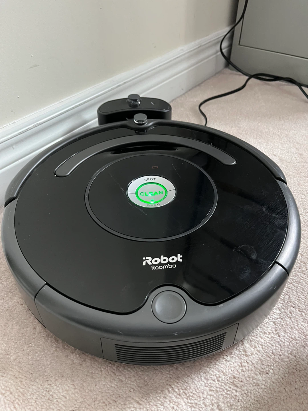 iRobot Roomba Robot Vacuum - photo 3