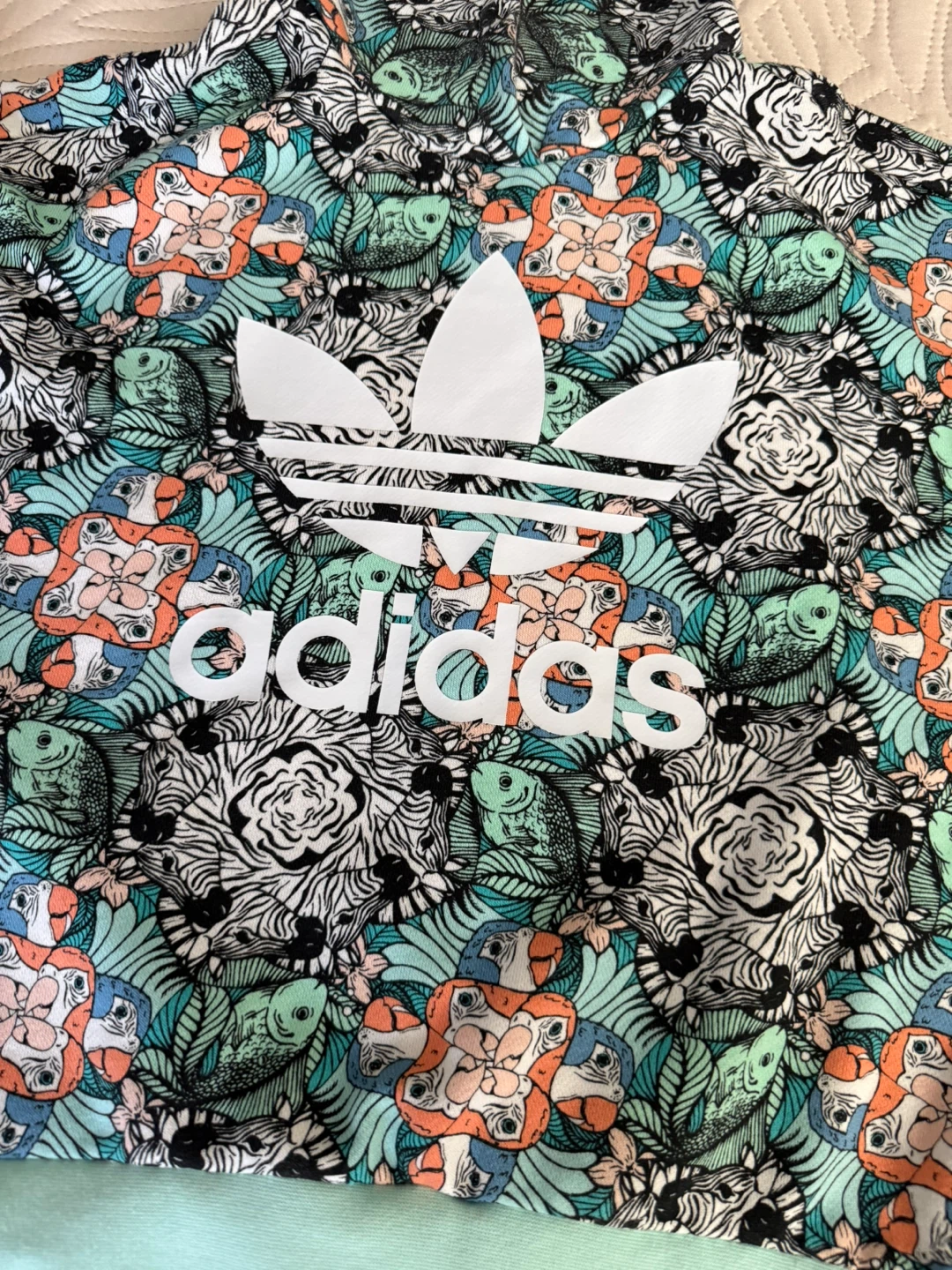 Adidas All Over Print Hoodie Girls Size L 13-14Y - photo 3