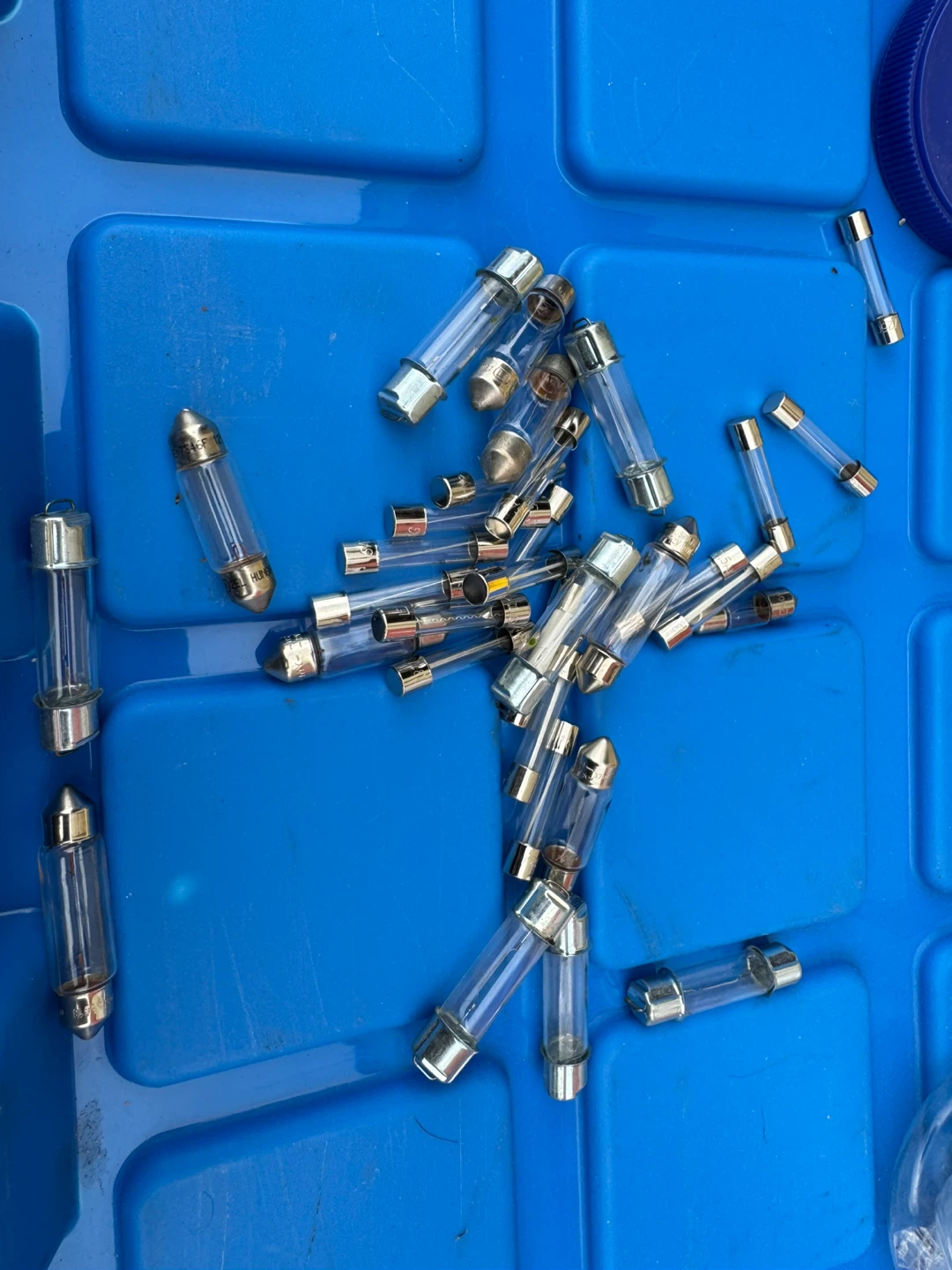 Certified 9006 Halogen Replacement Bulbs - photo 2