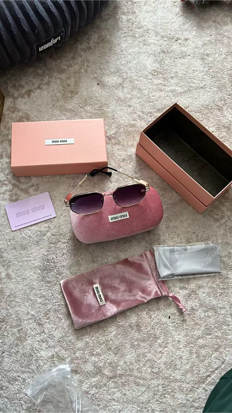 Miu Miu Sunglasses - photo 3