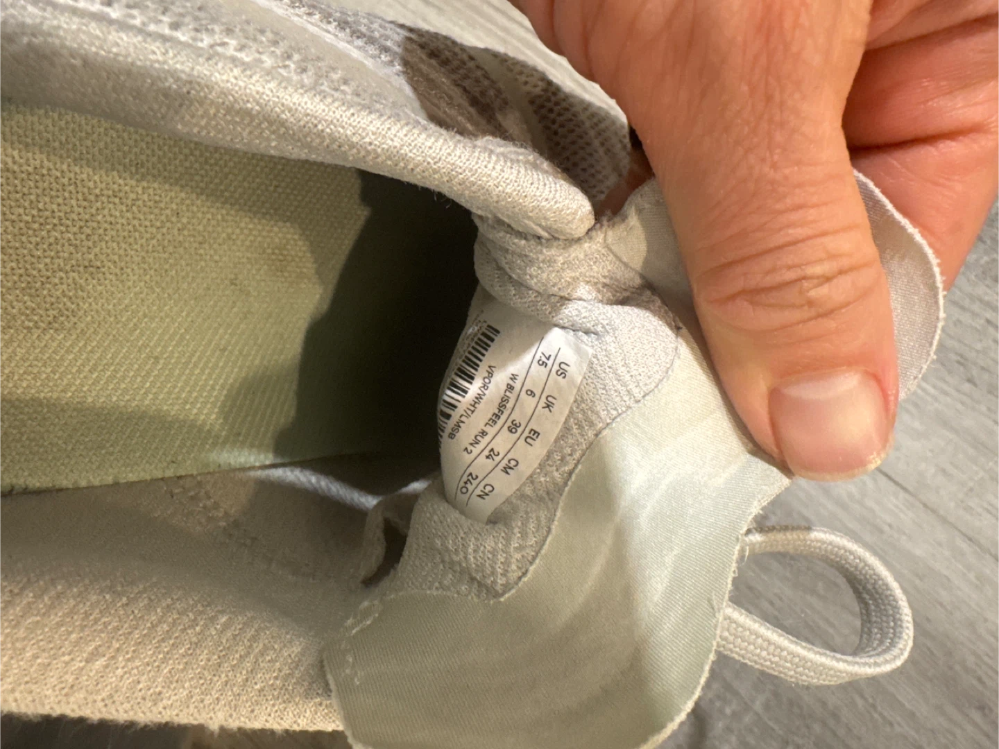 Lululemon Running Shoes - photo 2