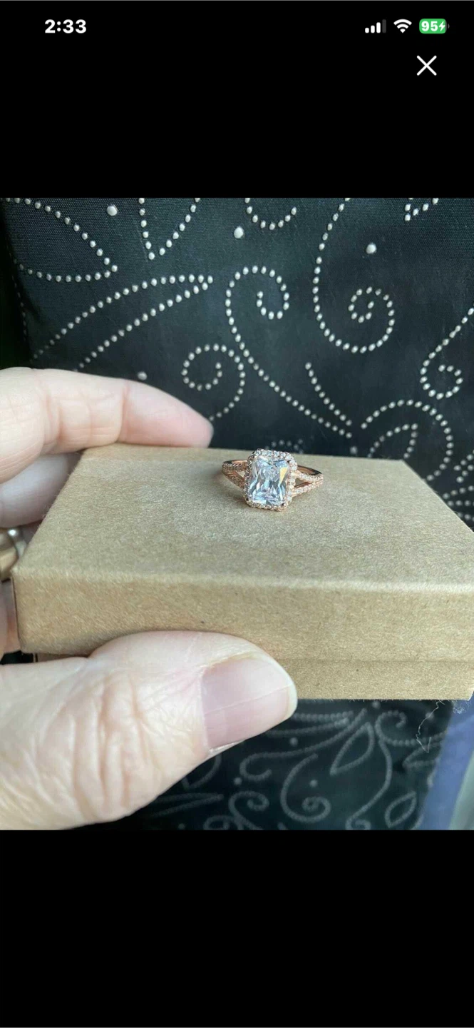 Rose Gold Cushion Cut Engagement Ring - photo 2