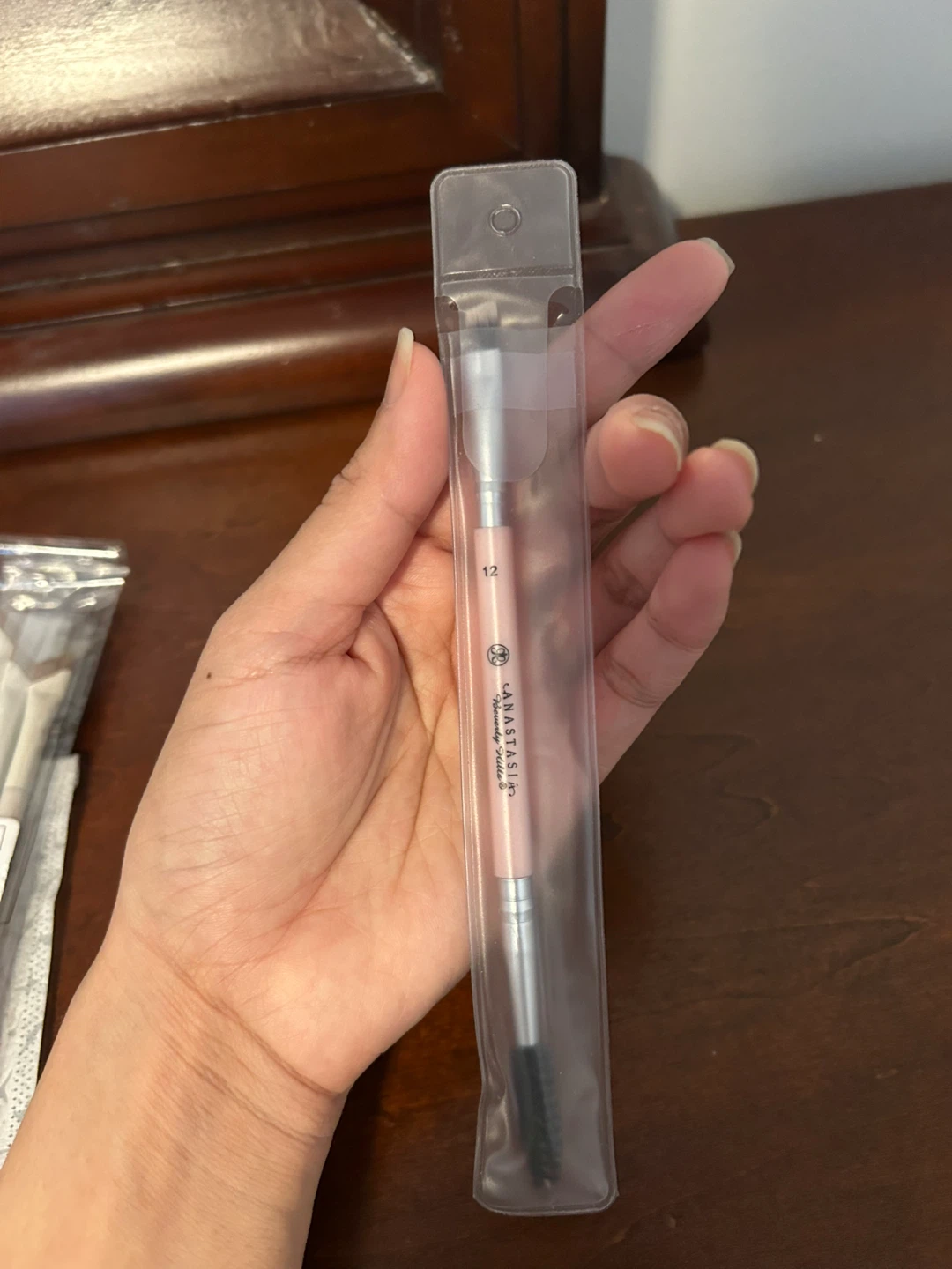 Eyebrow brushes