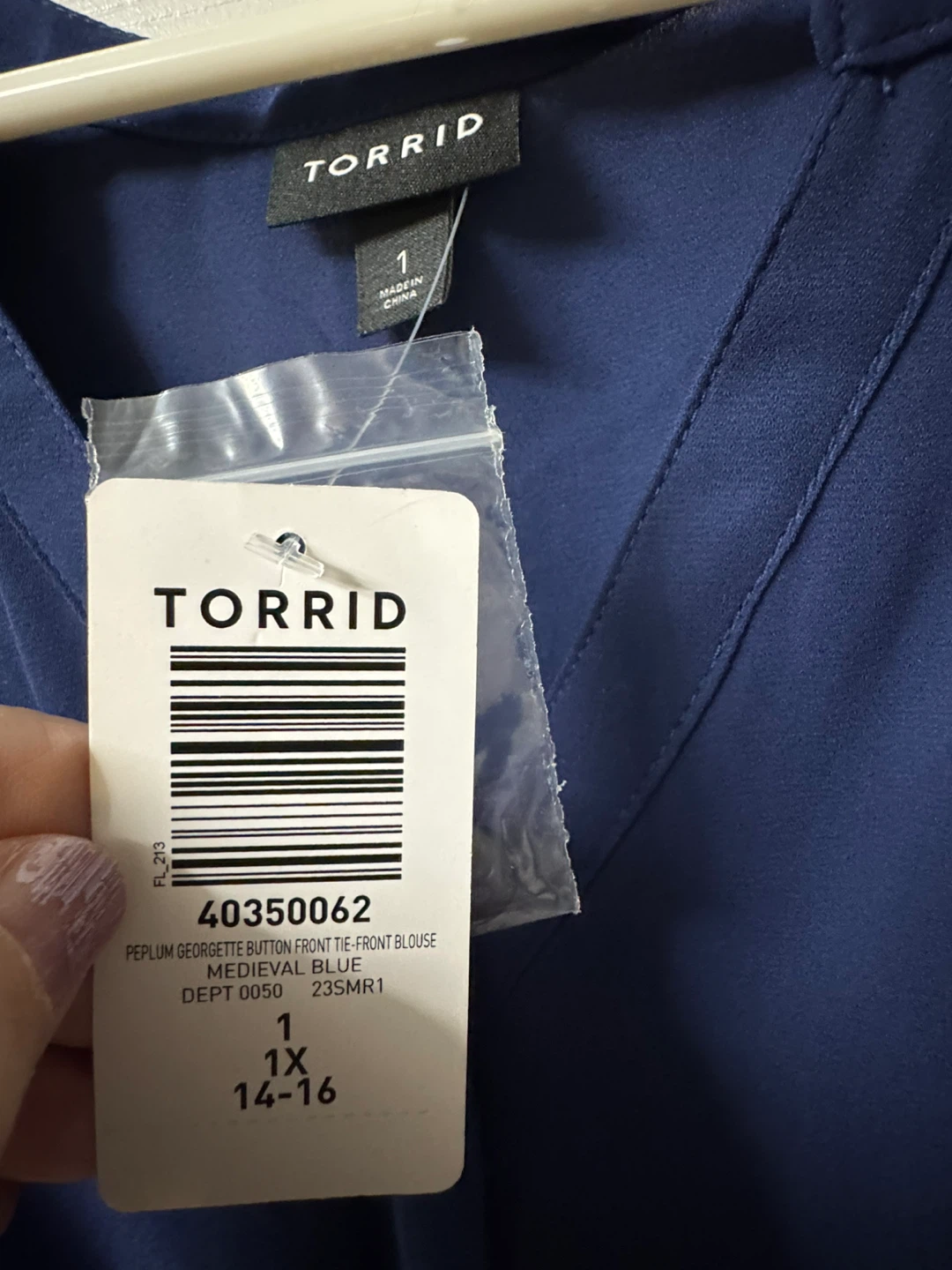 Torrid Button Front Tie-Front Blouse Medieval Blue 1X - photo 3