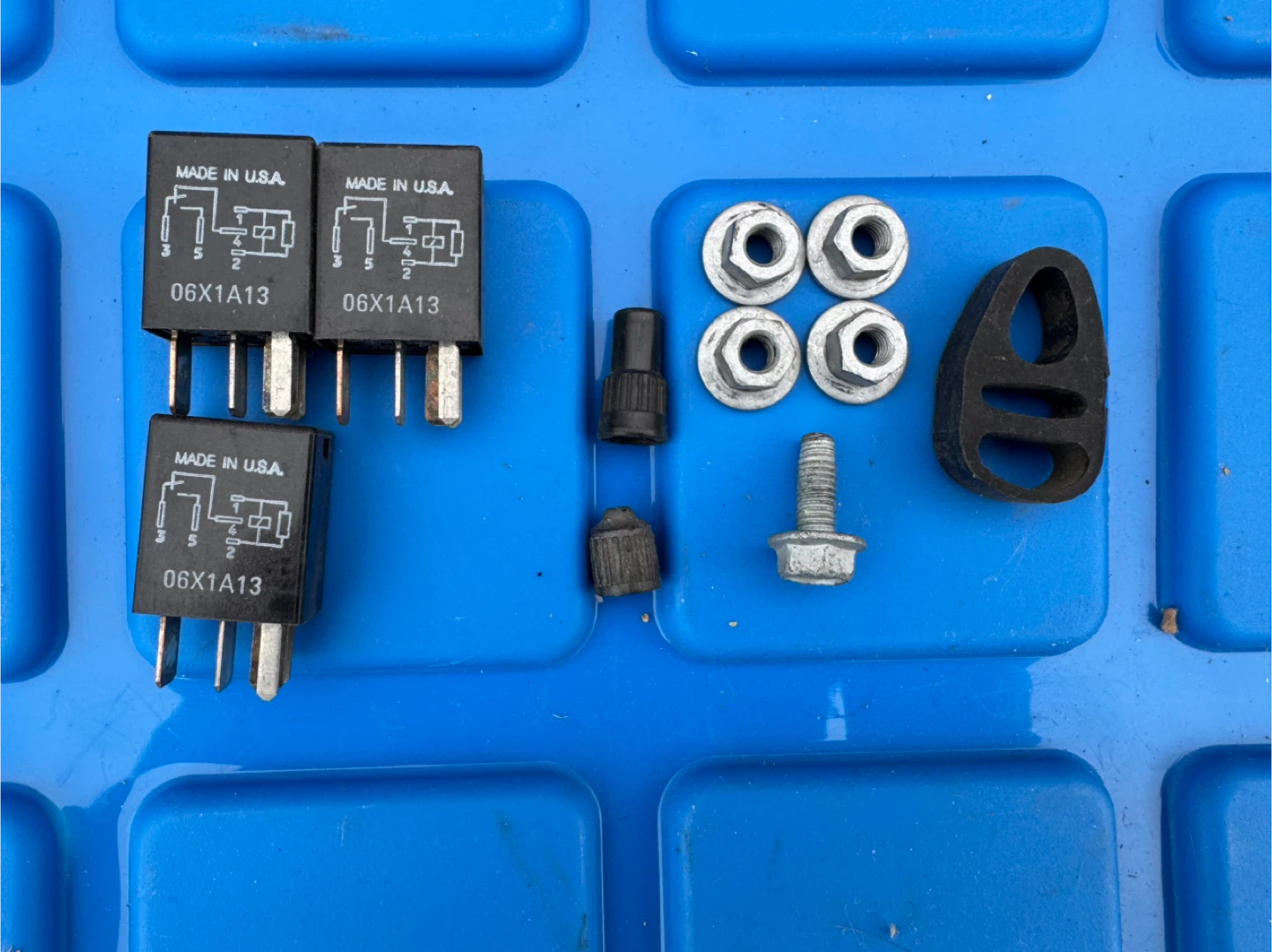 Certified 9006 Halogen Replacement Bulbs - photo 5