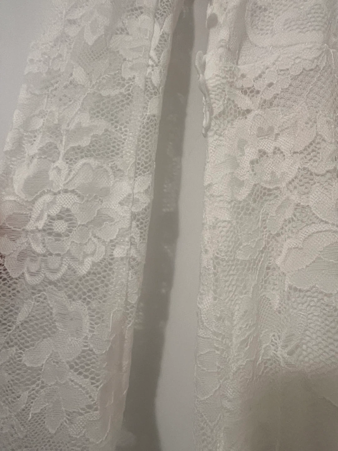 Off-Shoulder Lace Mermaid Wedding Dress - Size XS - photo 5