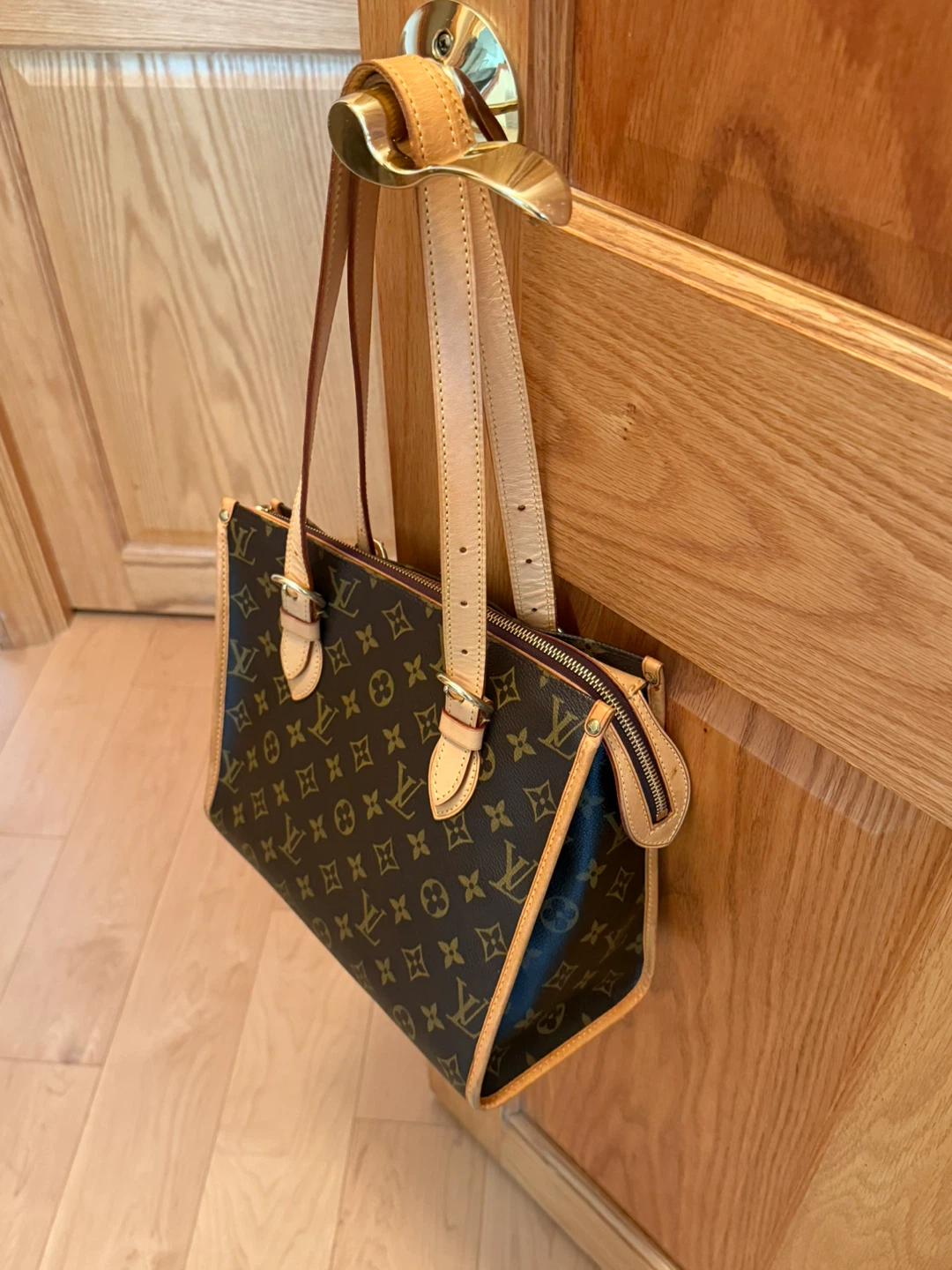 Louis Vuitton Monogram Handbag - photo 3