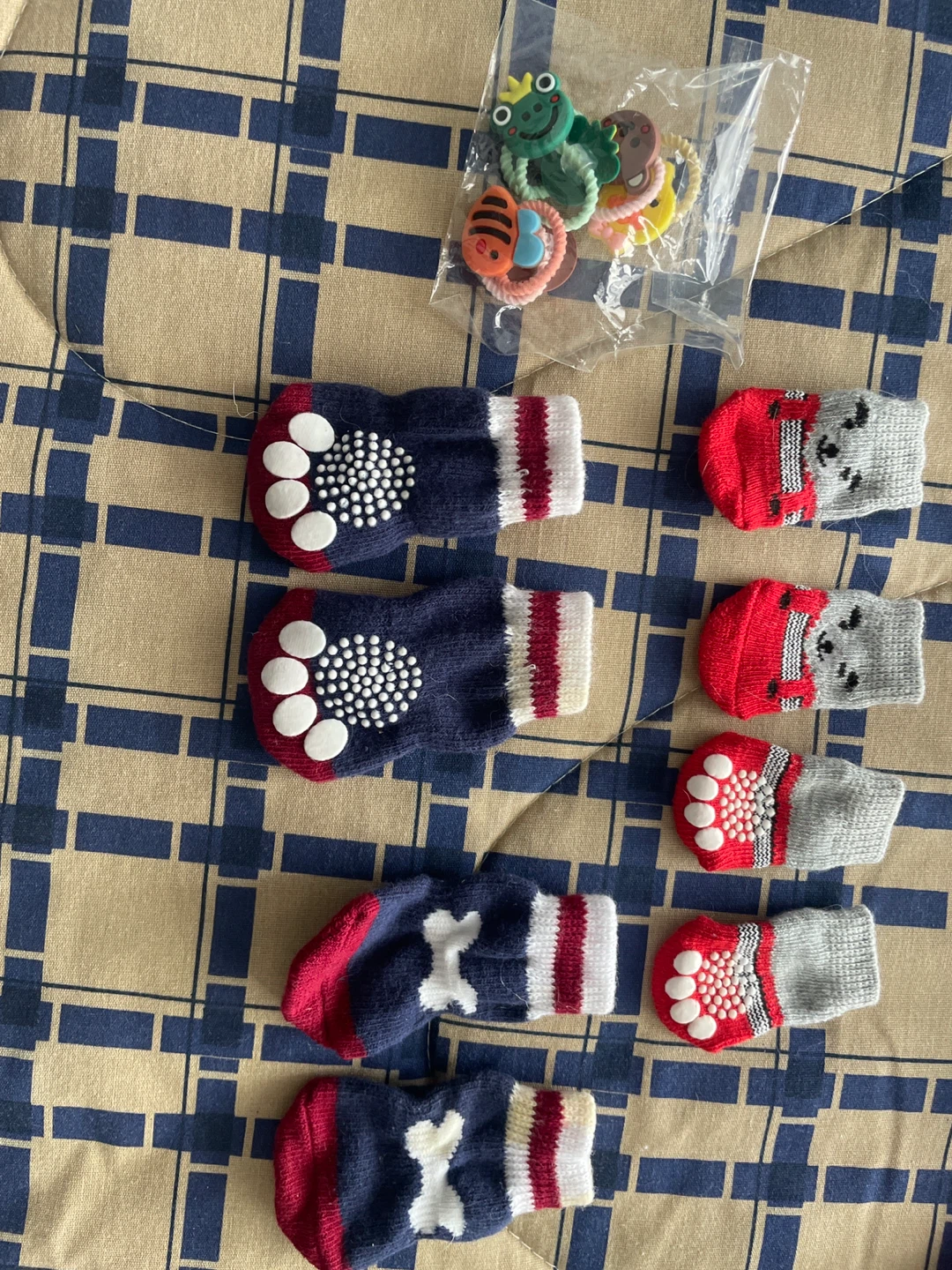 Dog Clothes and Accessories Lot - photo 4