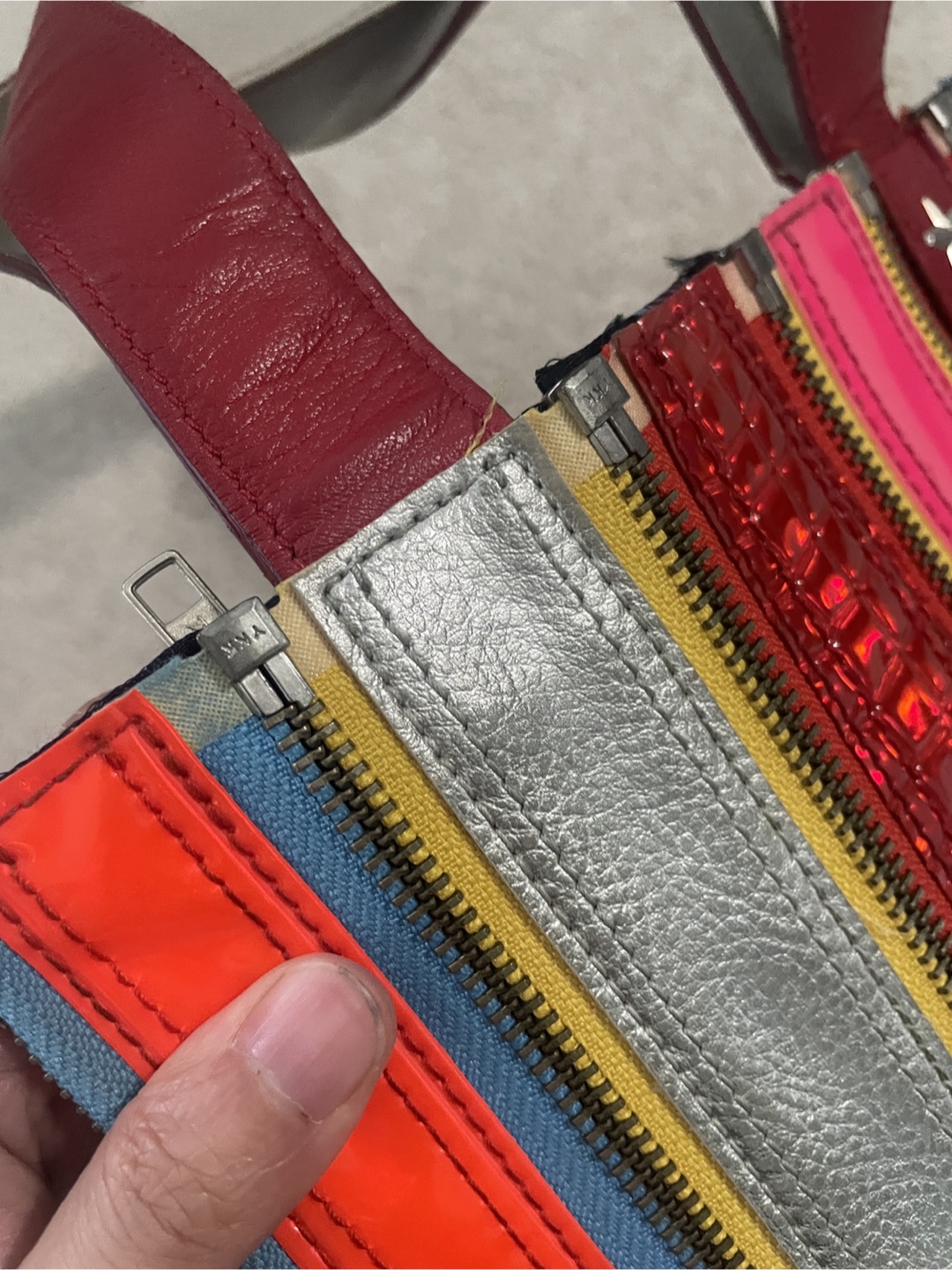 Colourful Striped Shoulder Bag with Star Accents - photo 4
