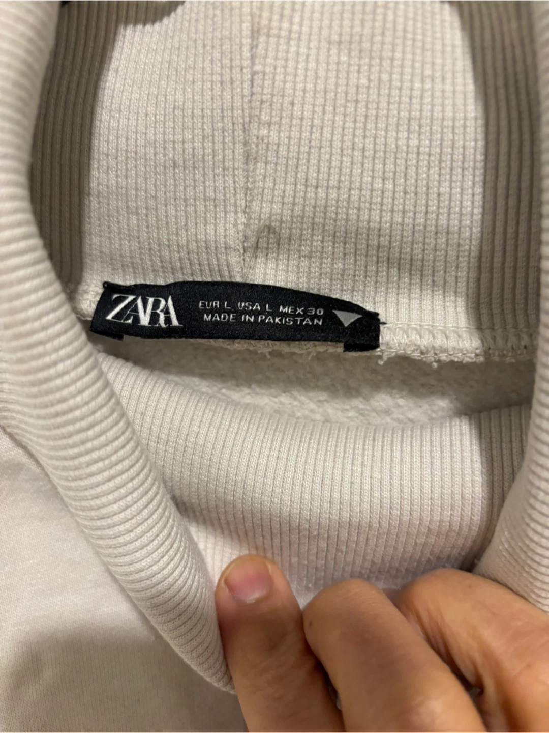 Zara Cream Turtleneck Sweatshirt - Size L - photo 2