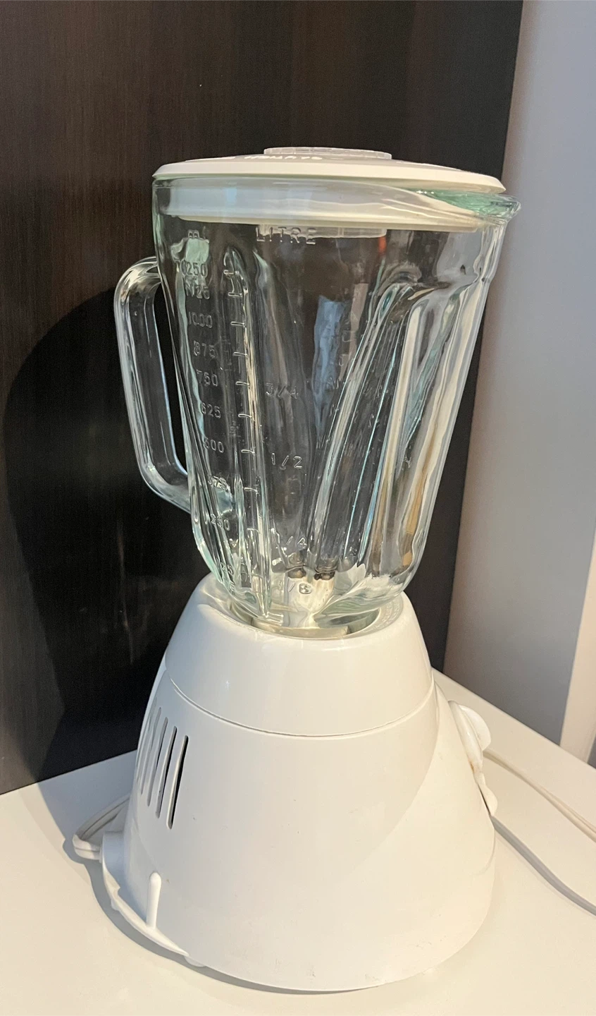 Hamilton Beach Proctor Silex 12-Speed Blender - photo 2
